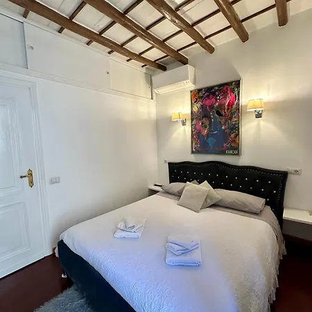 Feriehus Babuino Luxury - Piazza Di Spagna Rom